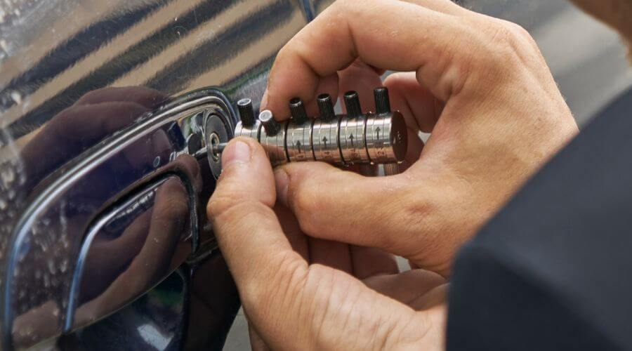 Expert new roof installation services in Hebron, IL